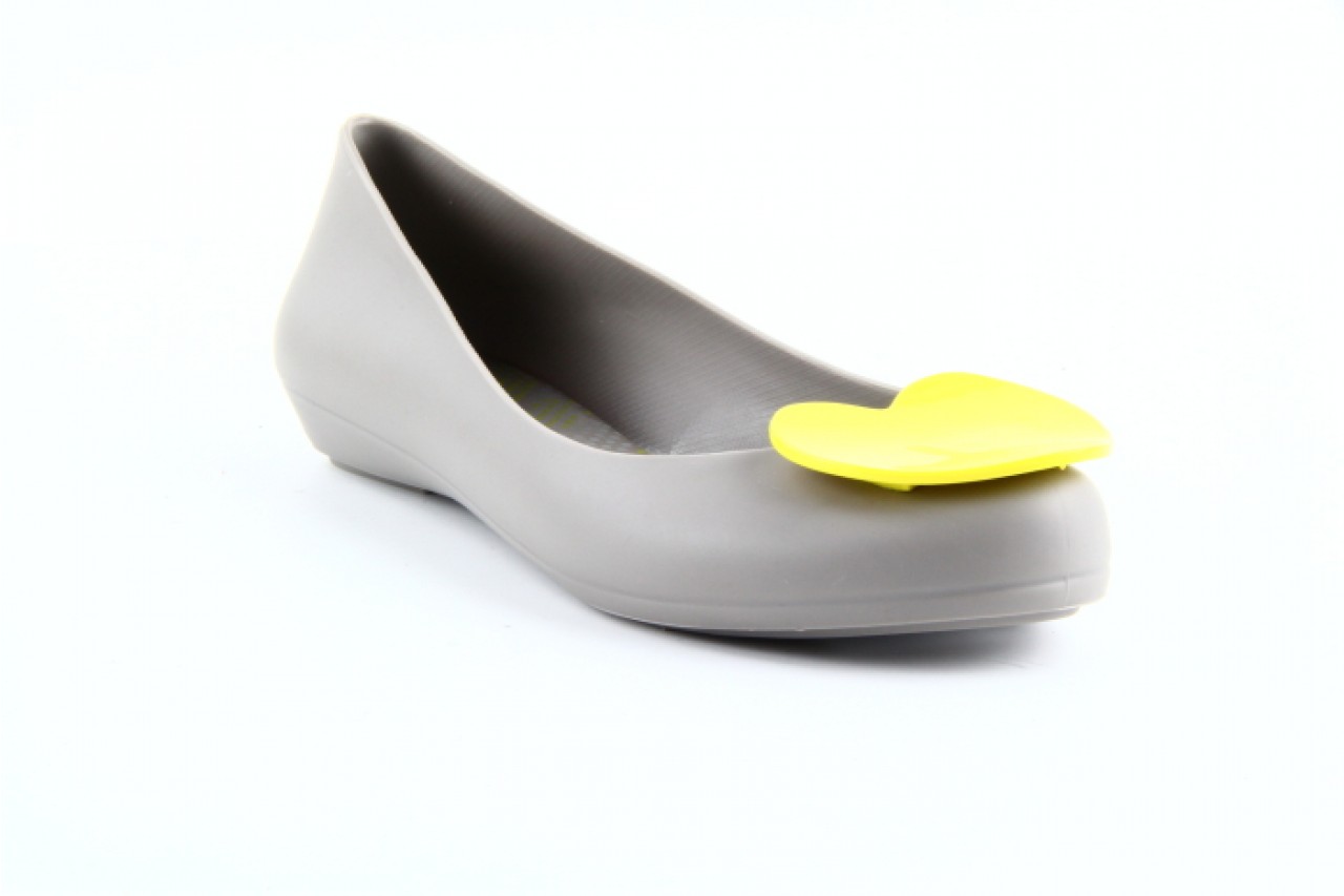 Mel pop heart sp ad grey-yellow 11